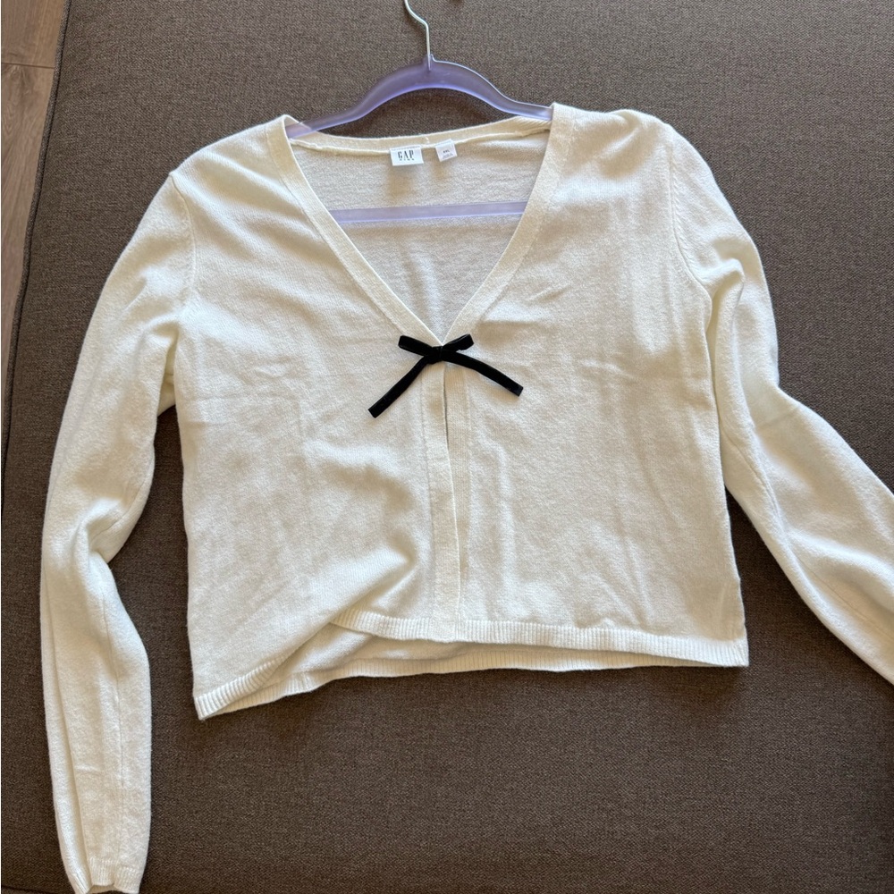 GAP cashsoft bow cardigan